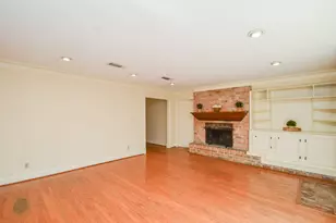 6611 Cypress Point Dr, Houston, TX 77069 - Photo 16