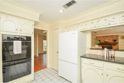 6611 Cypress Point Drive, Houston, TX 77069 - Photo 12