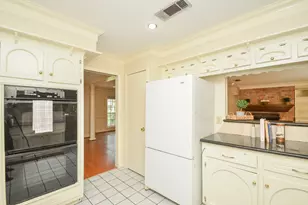 6611 Cypress Point Dr, Houston, TX 77069 - Photo 12