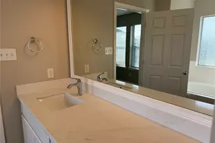 13210 Barton Meadow Ln, Rosharon, TX 77583 - Photo 12