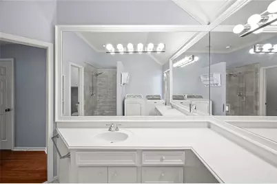 4431 Castle Court, Houston, TX 77006 - Photo 20