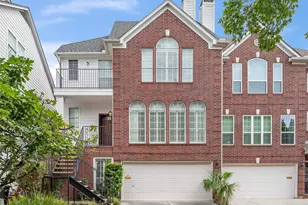 4431 Castle Ct, Houston, TX 77006 - Photo 1