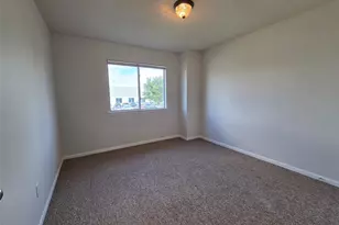 10903 Windfern Lakes St, Houston, TX 77064 - Photo 12