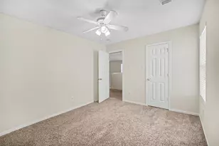 18519 Alemarble Oak St, Cypress, TX 77429 - Photo 4