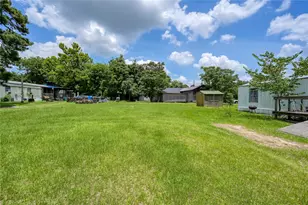 108 Monroe St, Willis, TX 77378 - Photo 14