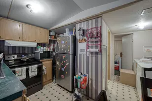 108 Monroe St, Willis, TX 77378 - Photo 6