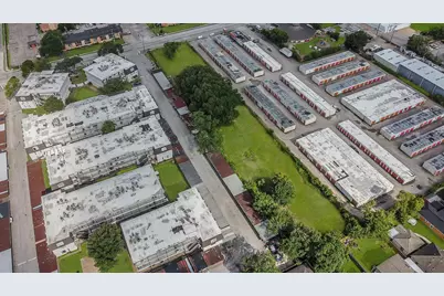 1051 Burke Road, Pasadena, TX 77506 - Photo 8