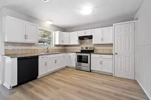 509 N Winfree St, Dayton, TX 77535 - Photo 8