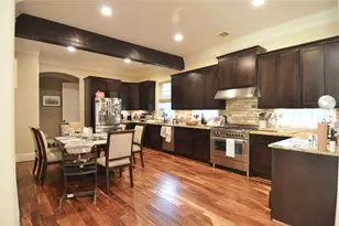 8610 Ashland Way, Houston, TX 77055 - Photo 10