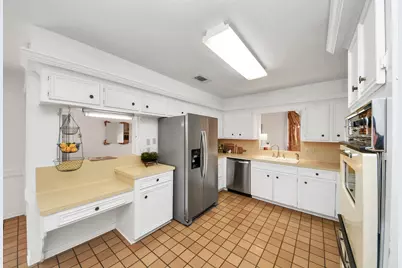 6523 Oakland Hills Drive, Houston, TX 77069 - Photo 24