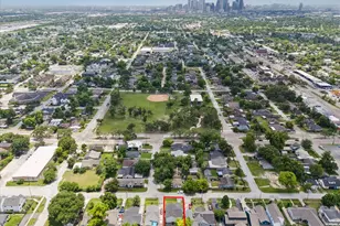 917 Moody St, Houston, TX 77009 - Photo 32