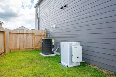 12819 Ivy Creek Ct, Crosby, TX 77532 - Photo 26