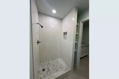 607 Fahrenthold Street, El Campo, TX 77437 - Photo 8