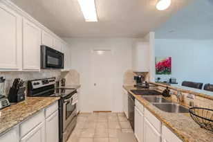 8051 Bay Branch Dr, The Woodlands, TX 77382 - Photo 32