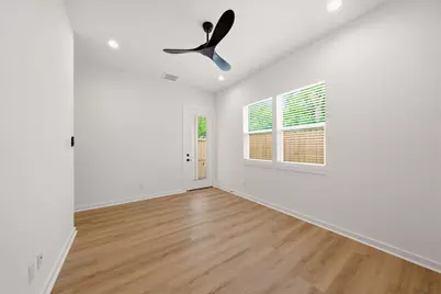 8203 Calhoun Street #A/B, Houston, TX 77033 - Photo 22