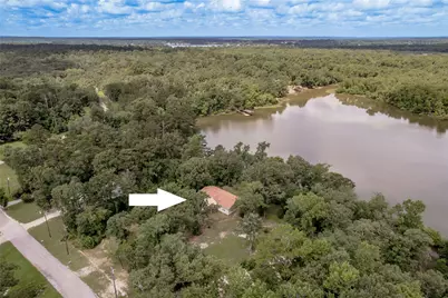 221 Chestnut Bend, Huntsville, TX 77320 - Photo 1