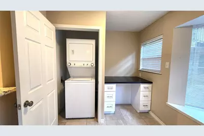 3224 Timmons Lane #129, Houston, TX 77027 - Photo 4