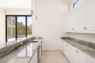 5517 Sturbridge Dr, Houston, TX 77056 - Photo 20