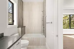 5517 Sturbridge Dr, Houston, TX 77056 - Photo 42