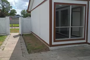 11311 Angelique Dr, Houston, TX 77065 - Photo 2
