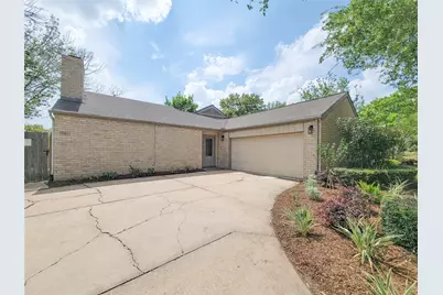 11811 Poplar Creek Drive, Houston, TX 77077 - Photo 36