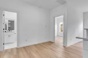 8629 Homewood Ln, Houston, TX 77028 - Photo 16