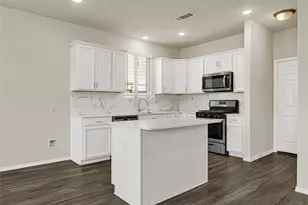 2210 Timberland Country Ct, Conroe, TX 77304 - Photo 10