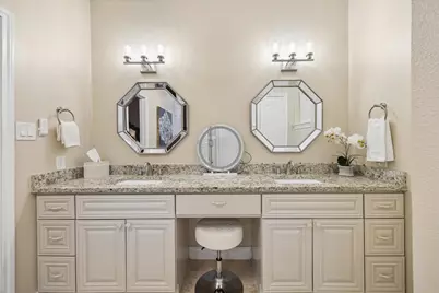 1016 Fleetwood Place Drive, Houston, TX 77079 - Photo 16