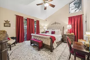 1016 Fleetwood Pl Dr, Houston, TX 77079 - Photo 14
