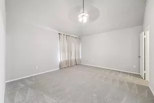 8030 Log Hollow Dr, Houston, TX 77040 - Photo 8