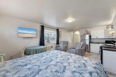 1416 Ave N 1/2, Galveston, TX 77550 - Photo 22