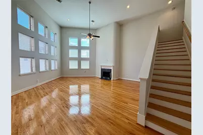9833 Sandra Ann Court, Houston, TX 77025 - Photo 10