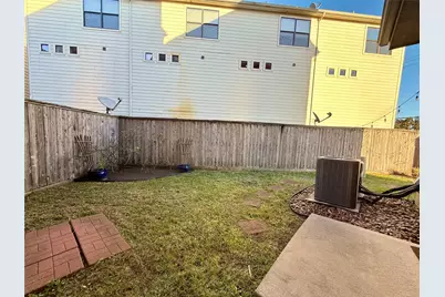 9833 Sandra Ann Court, Houston, TX 77025 - Photo 26