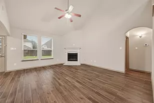 2510 Shady Falls Ln, Pearland, TX 77584 - Photo 8