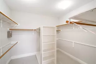 4746 Post Oak Timber Dr, Houston, TX 77056 - Photo 30