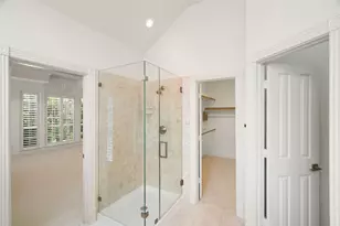 4746 Post Oak Timber Dr, Houston, TX 77056 - Photo 24