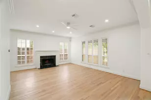 4746 Post Oak Timber Dr, Houston, TX 77056 - Photo 4