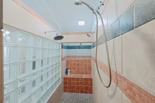 321 21st Ave N, Texas City, TX 77590 - Photo 22