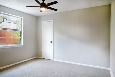 9515 Highmeadow Drive, Houston, TX 77063 - Photo 6