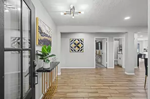 9515 Highmeadow Dr, Houston, TX 77063 - Photo 4