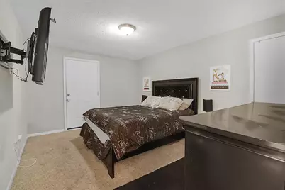 110 S 9th Street, Highlands, TX 77562 - Photo 16