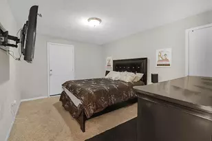 110 S 9th St, Highlands, TX 77562 - Photo 16