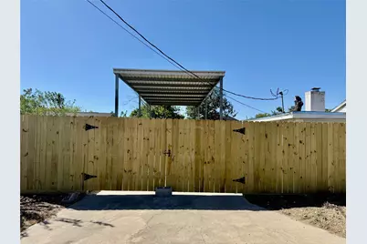 708 Crown Street, Galena Park, TX 77547 - Photo 2