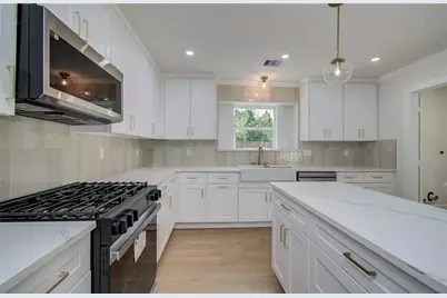 1602 Baker Drive, Tomball, TX 77375 - Photo 12