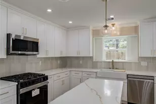 1602 Baker Dr, Tomball, TX 77375 - Photo 16