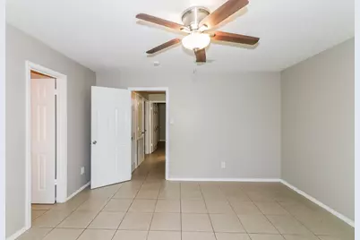 11403 Milners Point Drive, Houston, TX 77066 - Photo 10