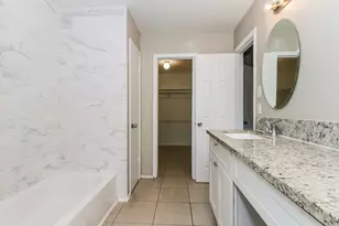 11403 Milners Point Dr, Houston, TX 77066 - Photo 12