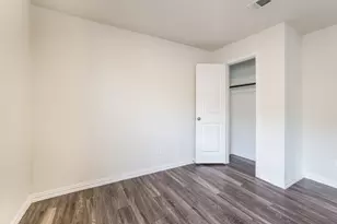 8205 Garfield St, Houston, TX 77029 - Photo 12