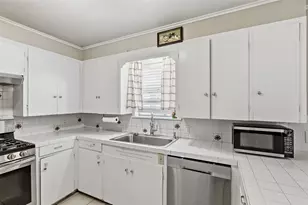 411 N Commerce St, Madisonville, TX 77864 - Photo 12