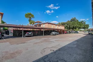 8110 Albacore Dr, Houston, TX 77074 - Photo 6